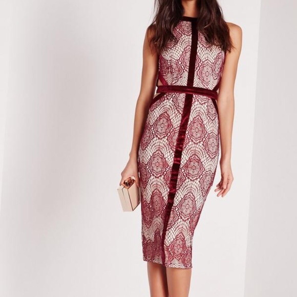 Misguided Red Lace Velvet Midi Dress ❤️ - Picture 3 of 4